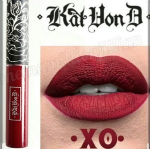 👺Kat von d  mini in xo xo  a mini saint bundle👺